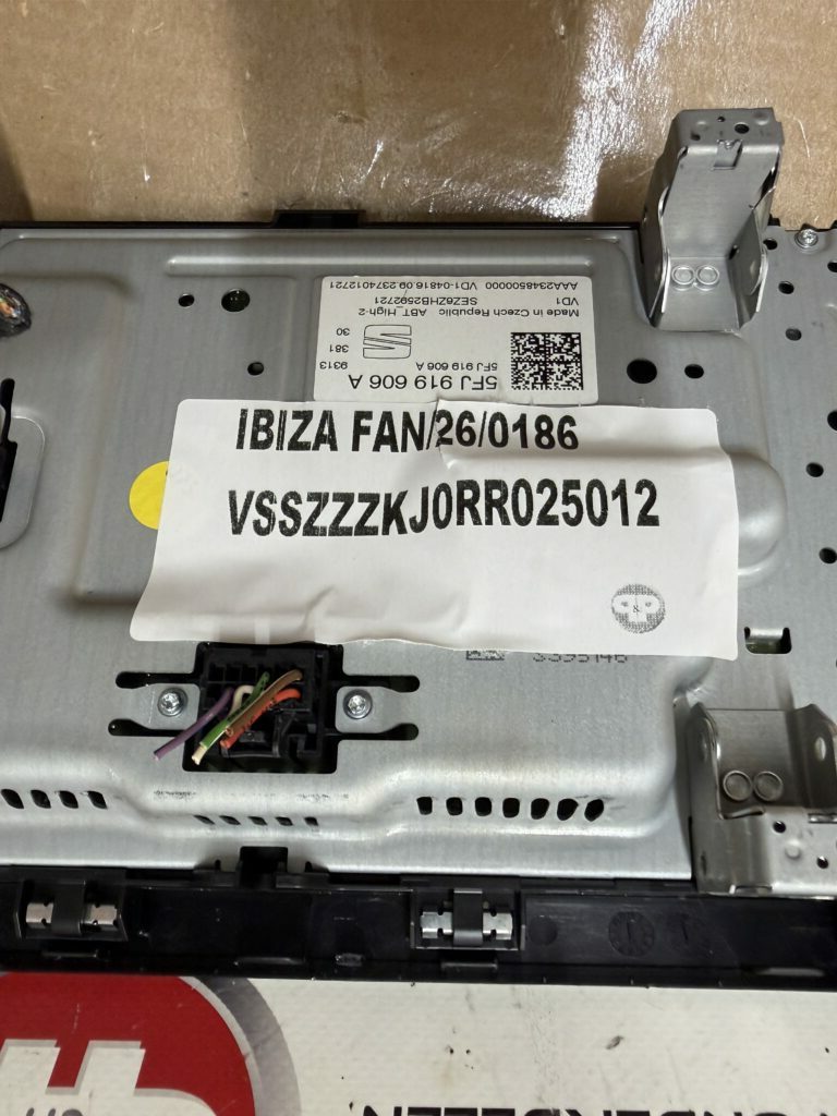 Seat Ibiza multimedia beeldscherm 5FJ919606A - Afbeelding 2