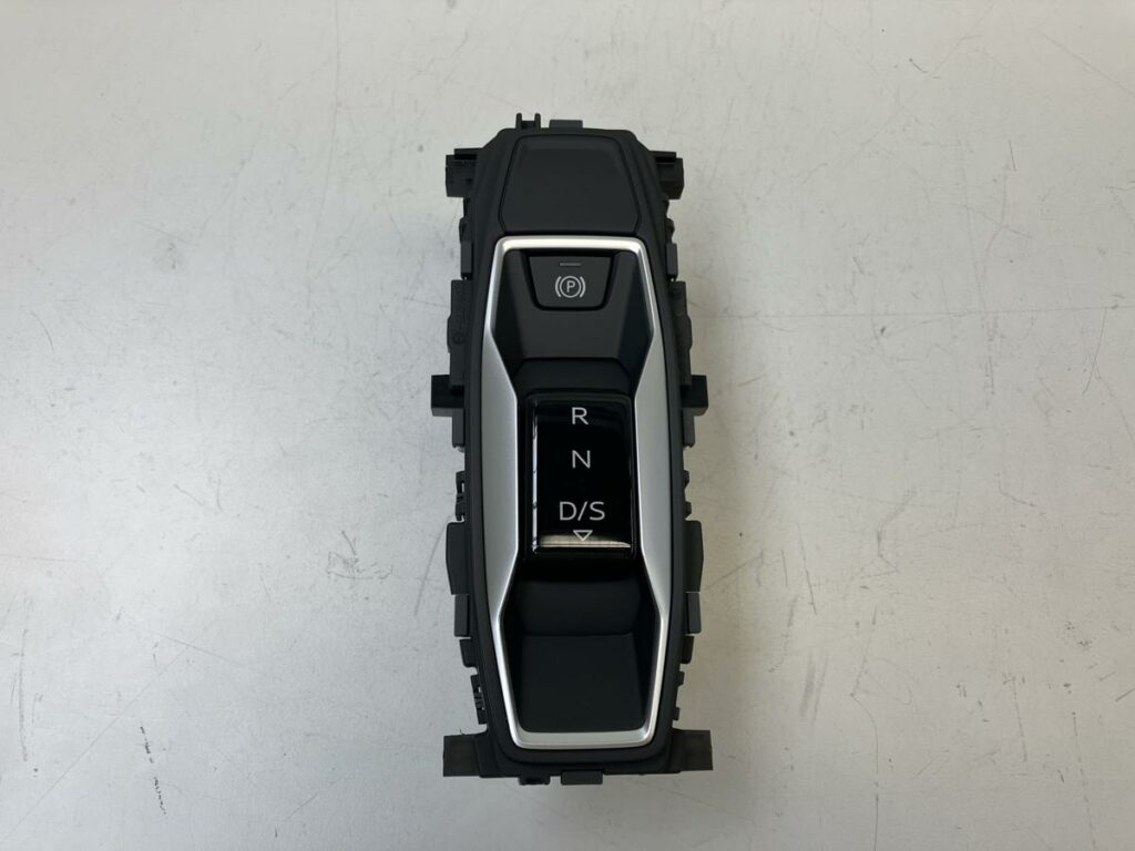 AUDI A5 8B B10 schakelstangen 8B3713059G