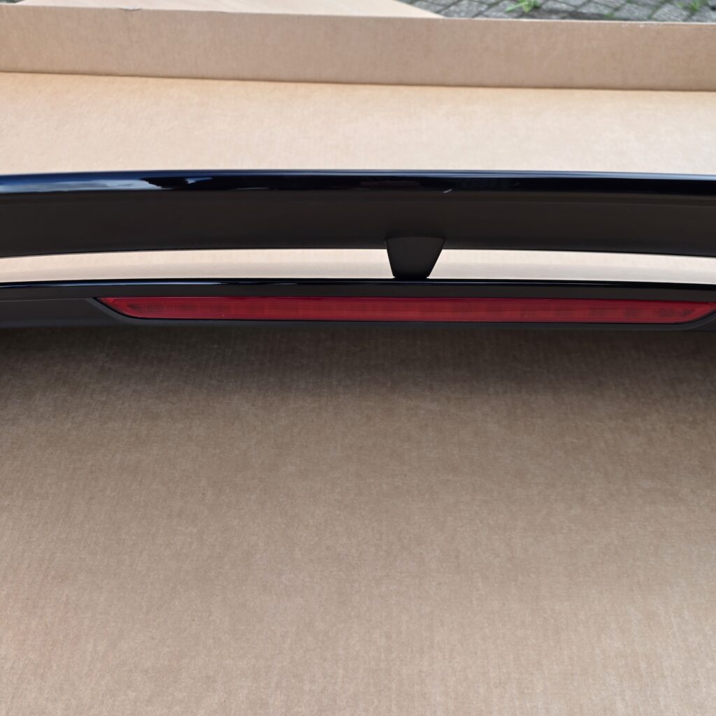 Golf 8 R GTI Clubsport dakspoiler LC7Q - Image 3